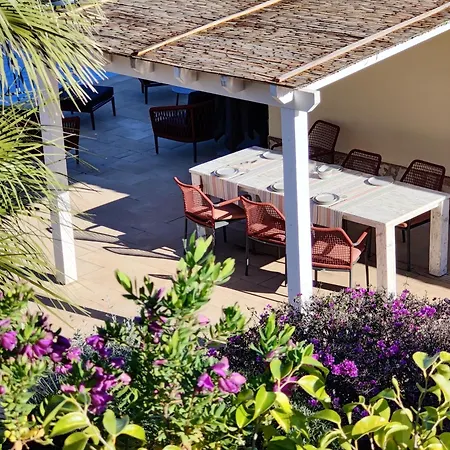 Casa Luna Blanc *