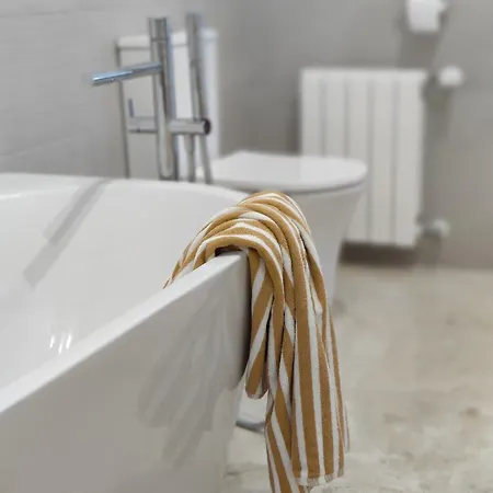 Casa Luna Blanc Педрегер