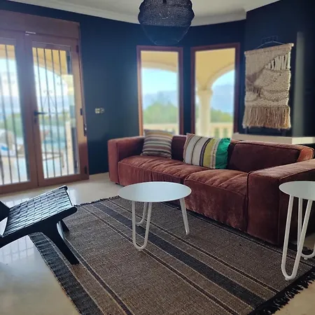 Casa Luna Blanc * Педрегер