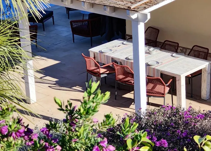 Casa Luna Blanc *